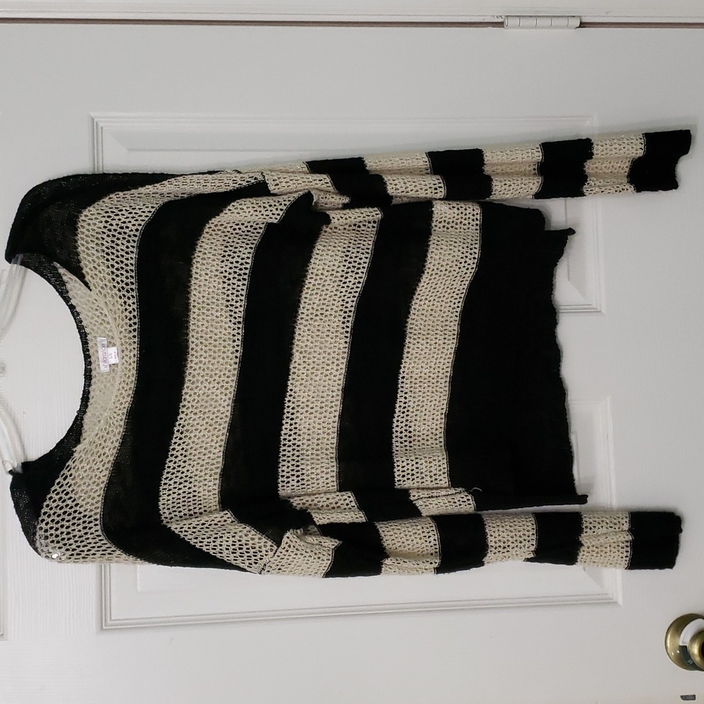 Xhilaration Long Top